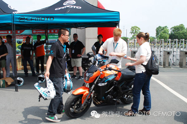 點擊瀏覽下一頁