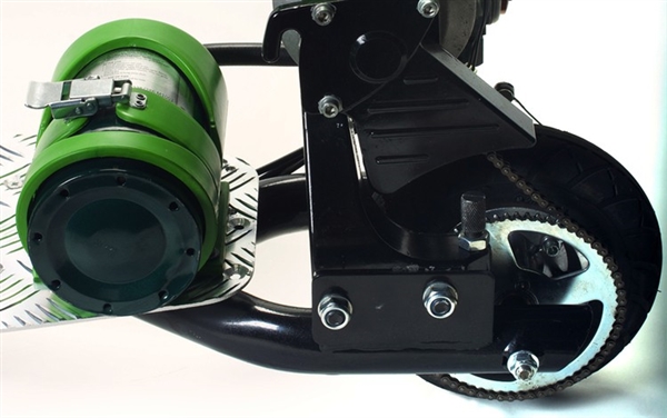 新式代步工具：丙烷摩托車