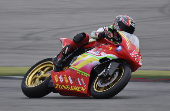 中國宗申車隊(duì)在比賽中。