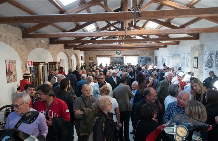 點(diǎn)擊瀏覽下一頁(yè)