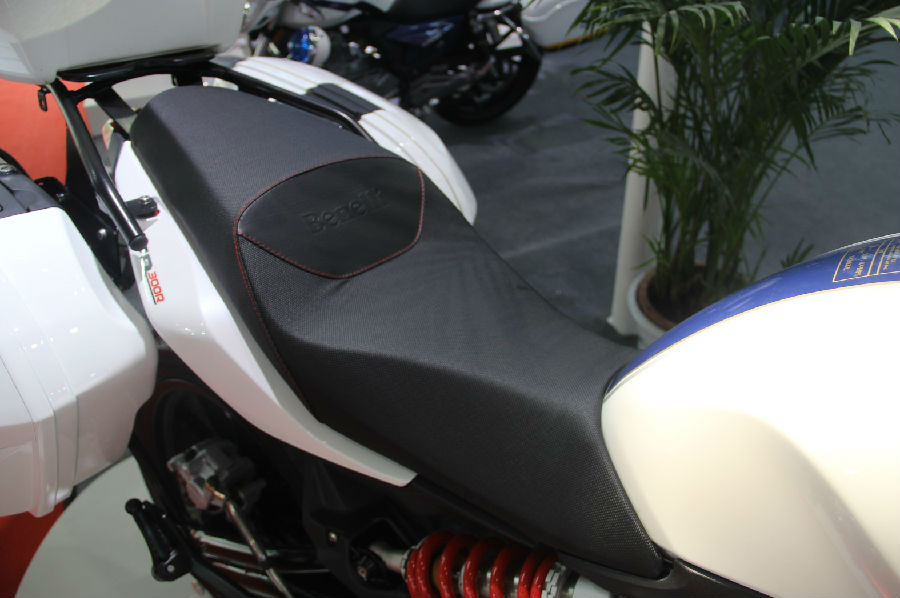 點(diǎn)擊瀏覽下一頁