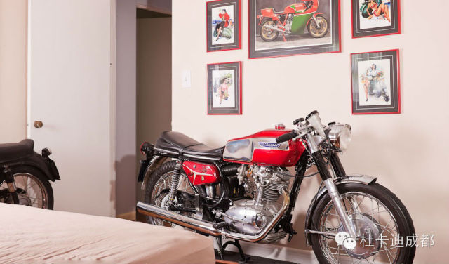 點擊瀏覽下一頁