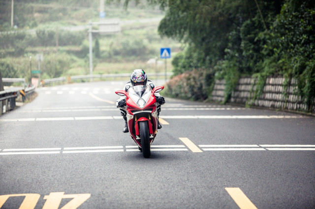 點擊瀏覽下一頁