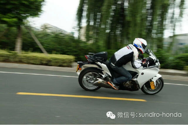 點擊瀏覽下一頁