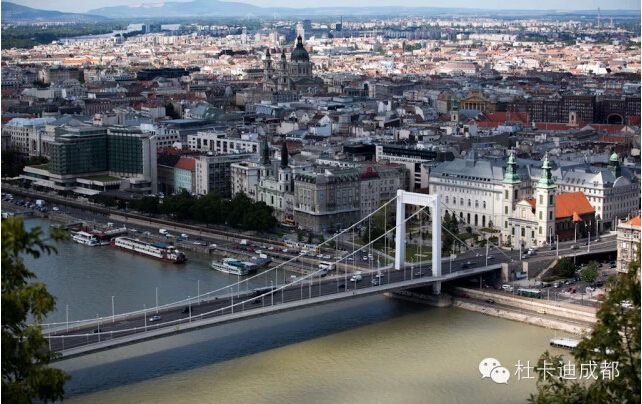 點擊瀏覽下一頁