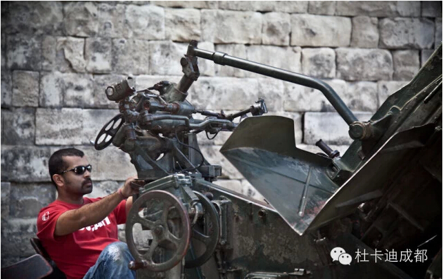 點擊瀏覽下一頁