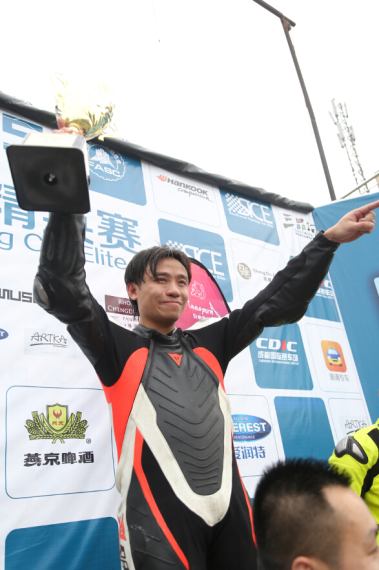 曼島TT車手轉(zhuǎn)戰(zhàn)國內(nèi) 安納普爾那車隊(duì)告捷