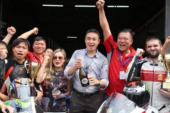 曼島TT車手轉(zhuǎn)戰(zhàn)國內(nèi) 安納普爾那車隊(duì)告捷