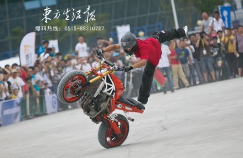 2015第二屆全國摩托車特技大賽在鹽舉行