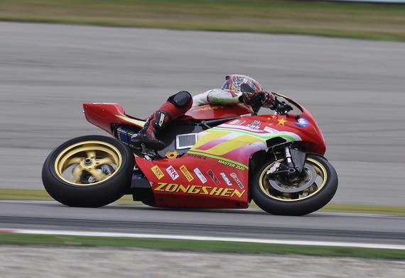 何智鋒復(fù)出