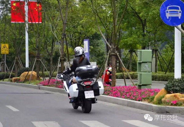 點擊瀏覽下一頁