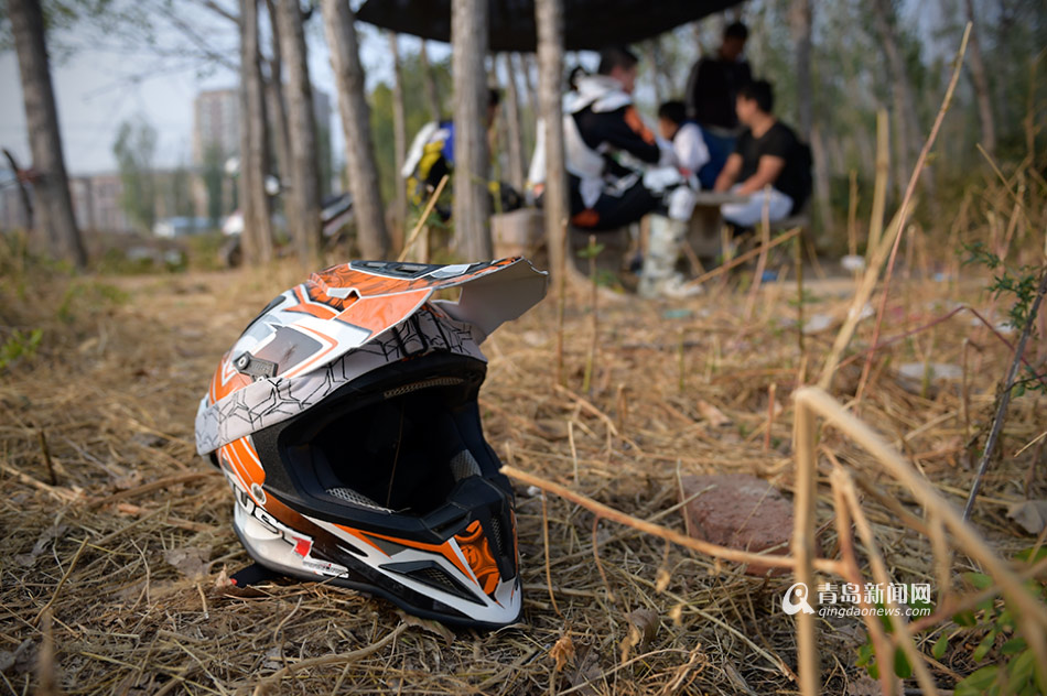 【新青年】騎士王迅 青島越野摩托車第一人