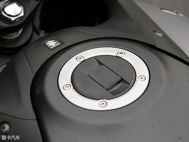 用實(shí)力說(shuō)話 試駕V-Strom DL650摩托車