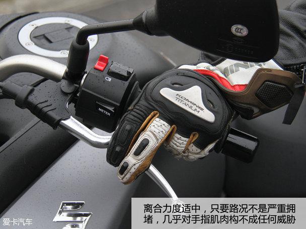 用實(shí)力說(shuō)話 試駕V-Strom DL650摩托車