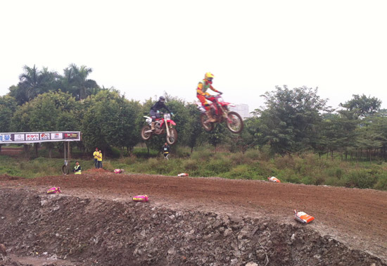 2015年華南地區(qū)摩托車源澤越野追逐賽年度總決賽