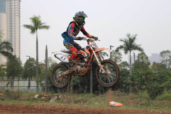 2015年華南地區(qū)摩托車源澤越野追逐賽年度總決賽 