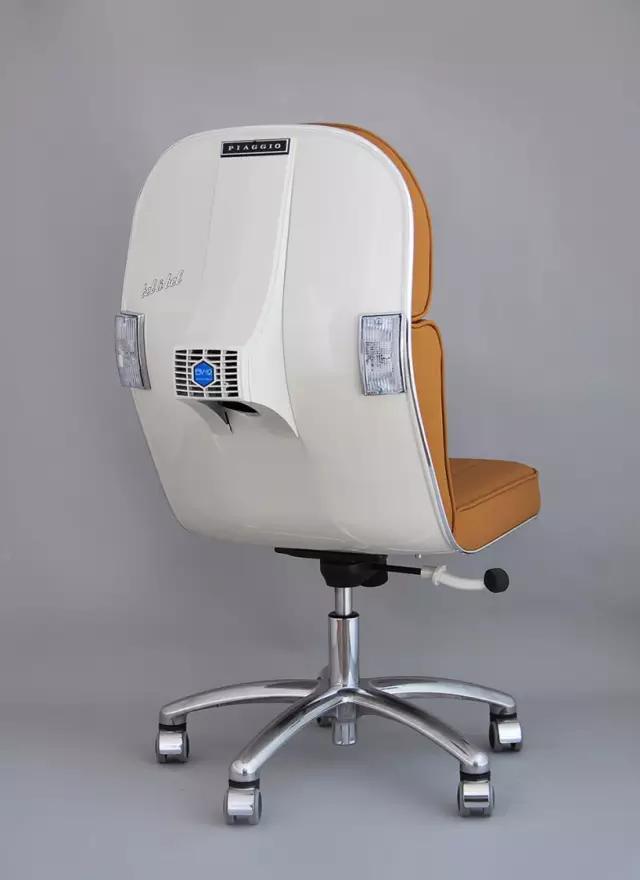 經(jīng)典摩托車Vespa變身辦公椅