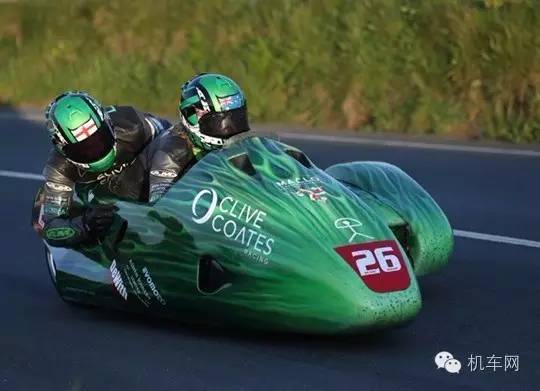 曼島傳來噩耗，一天之內(nèi)，兩名車手在比賽中撞車身亡