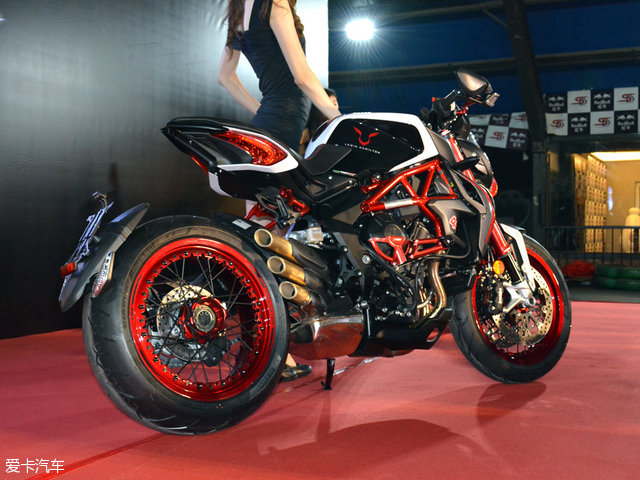 奧古斯塔;dragster RR LH44;漢密爾頓;摩托車;限量版;