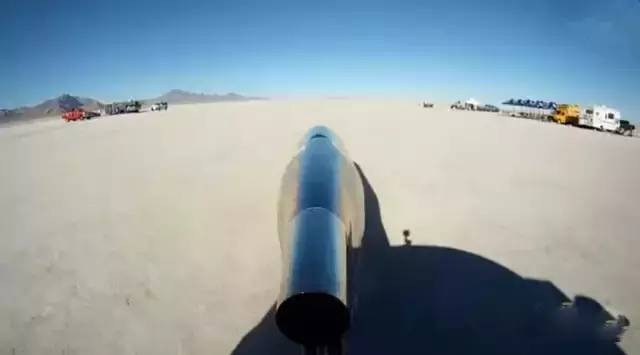 太震撼！世界上最大、最快摩托車，牛X到無(wú)法想象