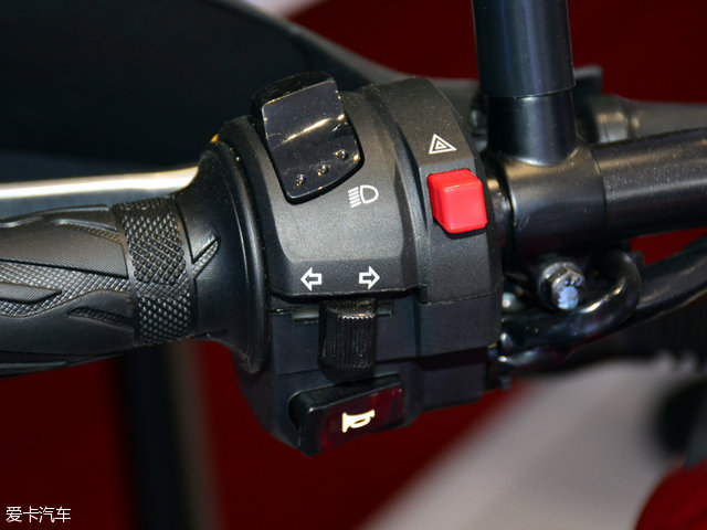 DL250;鈴木摩托車;SUZUKI;豪爵鈴木;雙缸摩托車