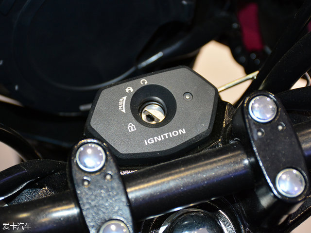 DL250;鈴木摩托車;SUZUKI;豪爵鈴木;雙缸摩托車