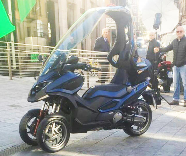 光陽；KYMCO；AK500；三輪踏板；三輪車；倒三輪