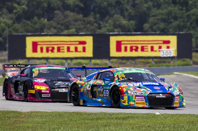 賽道英雄-壹 第四回合比賽 二三名車手貼身追逐