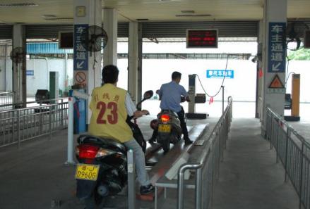 摩托車(chē)沒(méi)有年審，到了報(bào)廢時(shí)間可以申請(qǐng)報(bào)廢嗎？