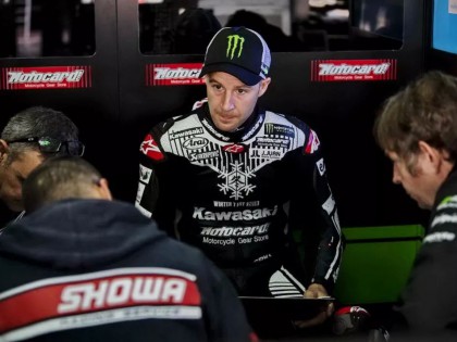 WSBK 季后測試，未來的ZX-10R冬季雪花版 vs V4R