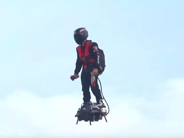 蘭博基尼警車(chē)之后，迪拜又給警察換上了飛行摩托車(chē)！