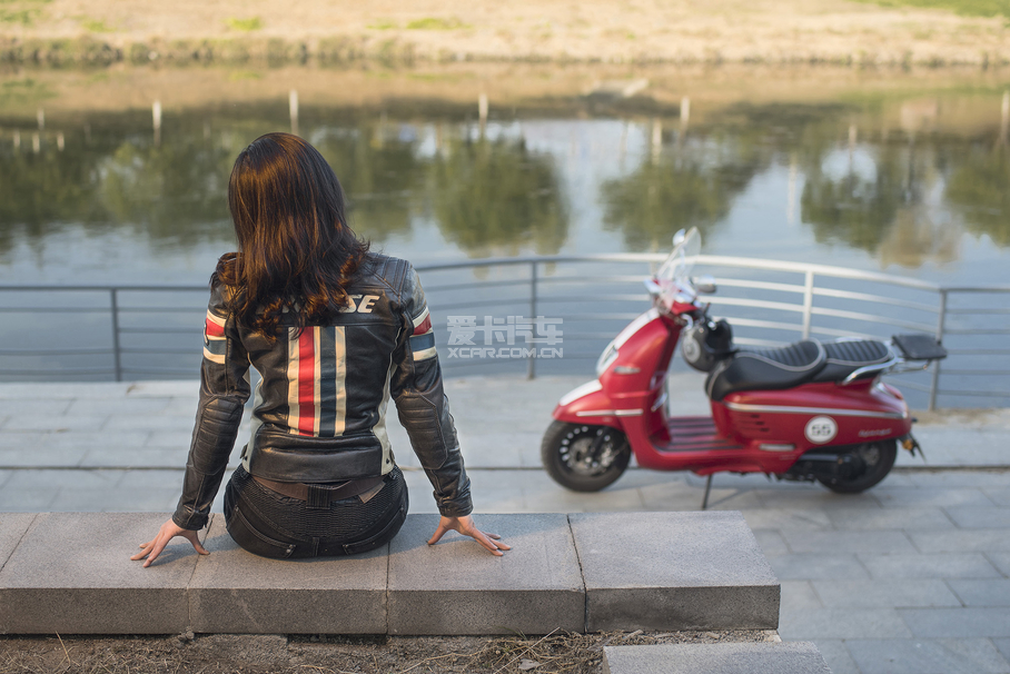 《X-摩托日志》晗芮與她的BMW F700GS;《X-摩托日志》;