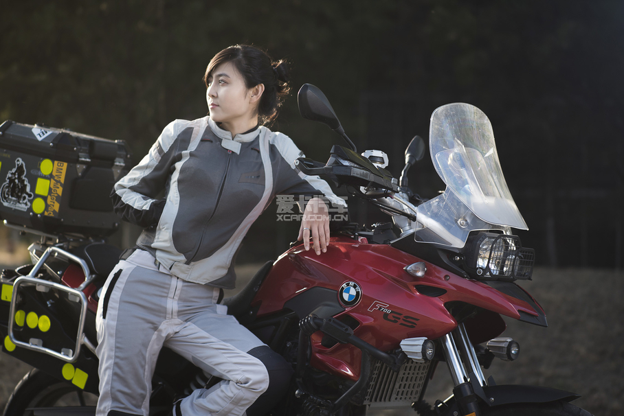 《X-摩托日志》晗芮與她的BMW F700GS;《X-摩托日志》;