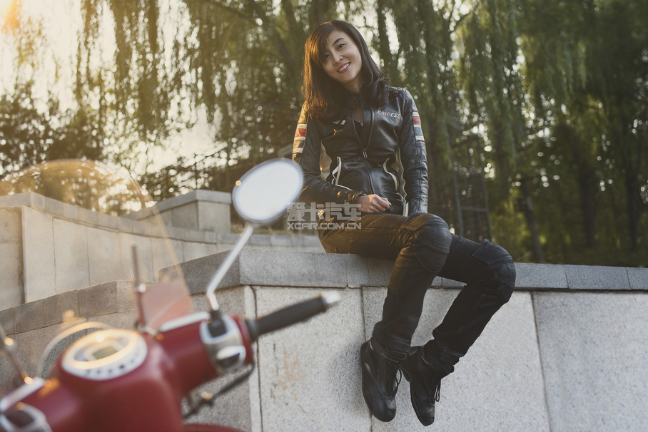 《X-摩托日志》晗芮與她的BMW F700GS;《X-摩托日志》;