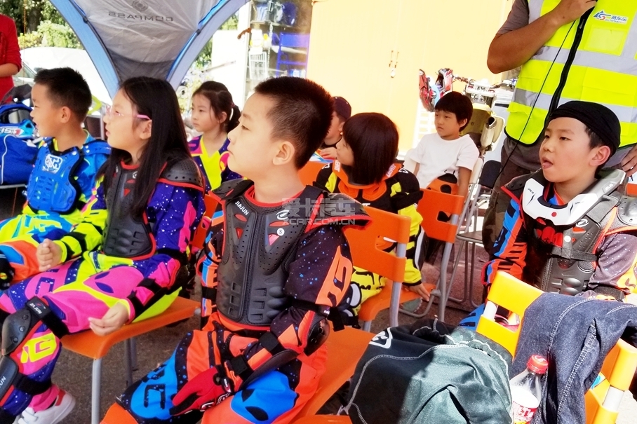 &ldquo;賽車寶&rdquo;杯兒童摩托車挑戰(zhàn)賽