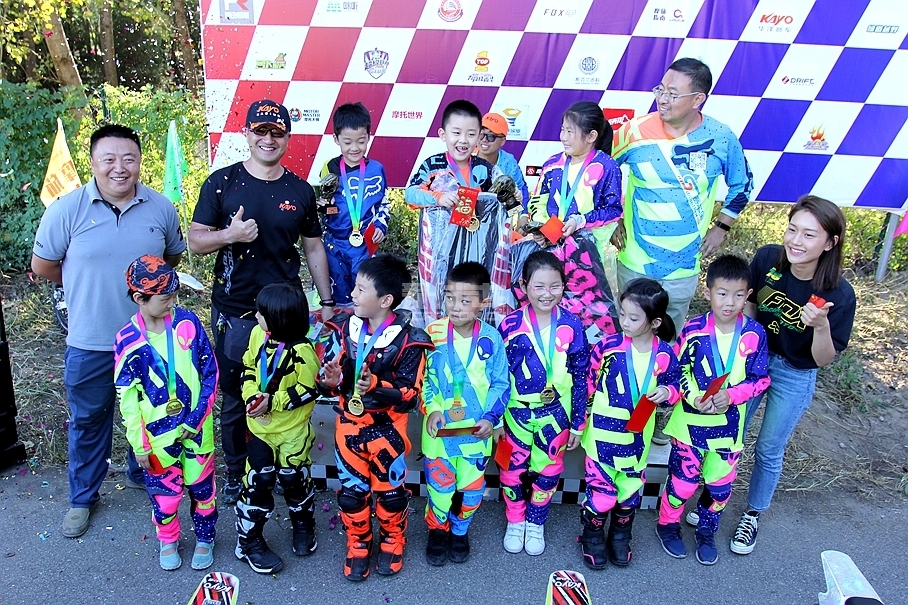 &ldquo;賽車寶&rdquo;杯兒童摩托車挑戰(zhàn)賽