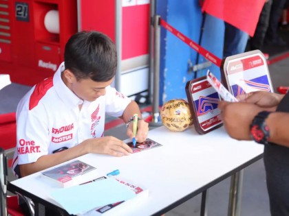 薩瓦迪卡~這里是亞洲摩托車天堂，賽車運(yùn)動(dòng)的搖籃！