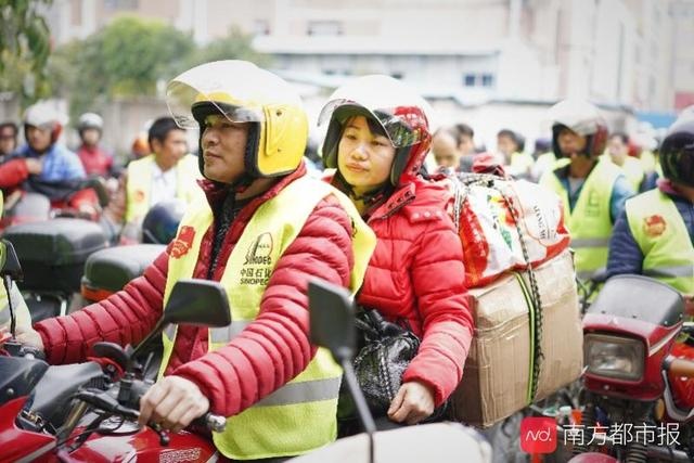 春運(yùn)首日，上千廣東摩托車大軍返鄉(xiāng)，行程最久要5天