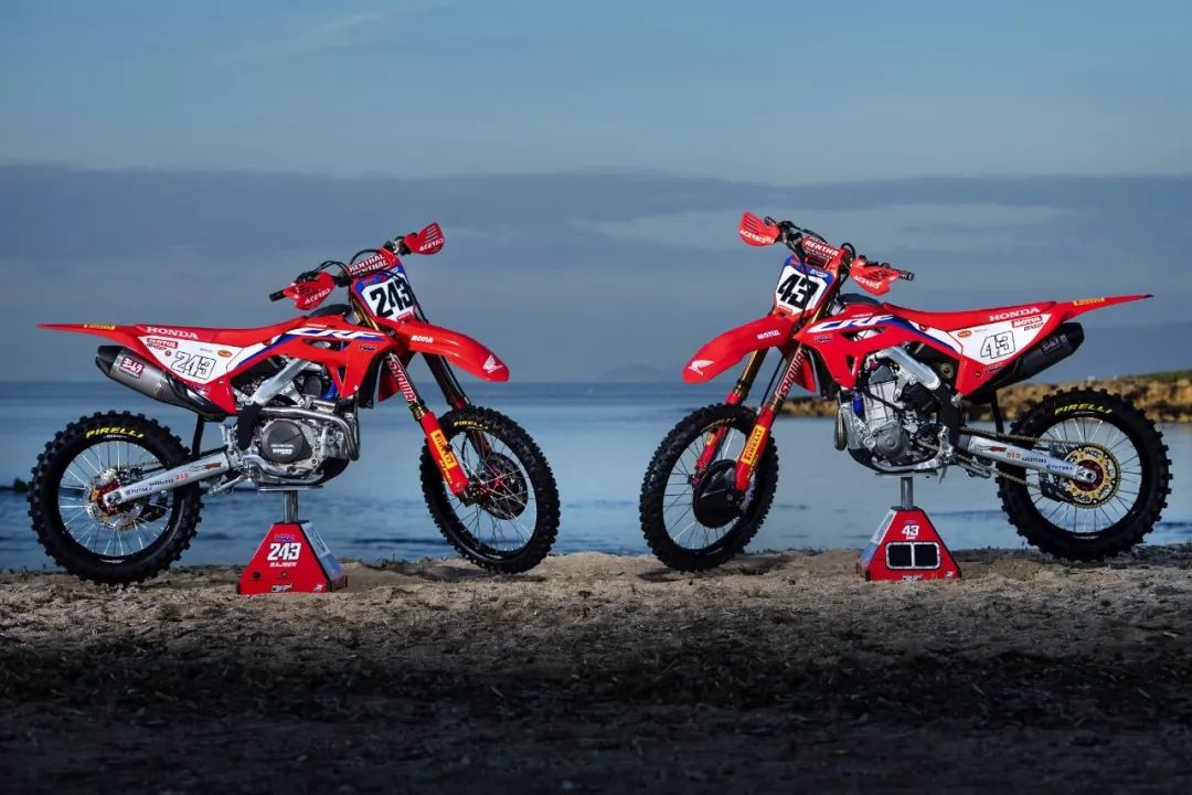 點(diǎn)擊進(jìn)入看圖評(píng)論