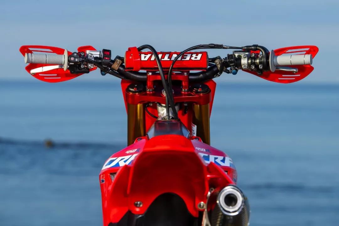 點(diǎn)擊進(jìn)入看圖評(píng)論