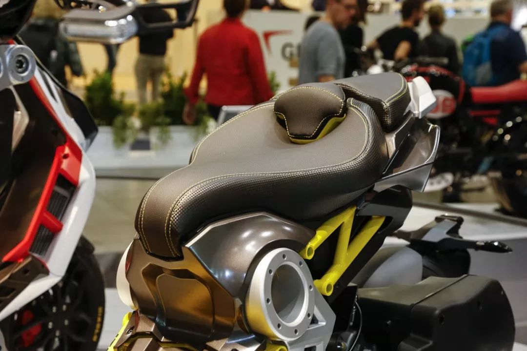 點擊進入看圖評論