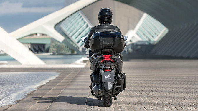 點擊進(jìn)入看圖評論