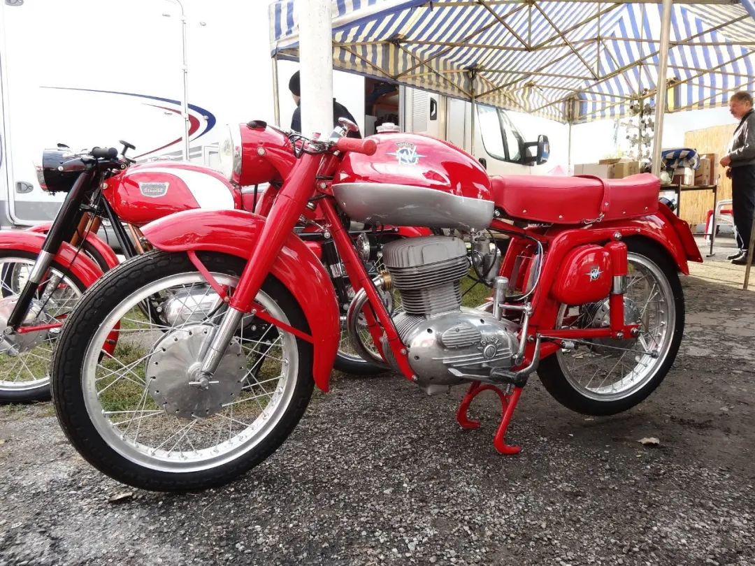 點擊進入看圖評論