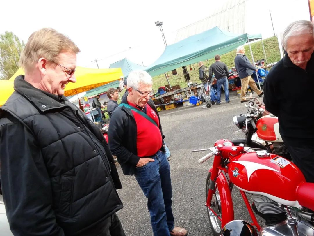 點擊進入看圖評論