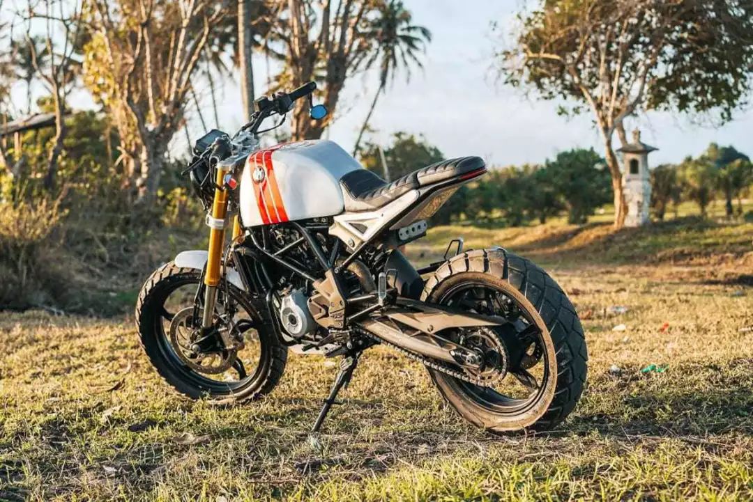 點(diǎn)擊進(jìn)入看圖評(píng)論