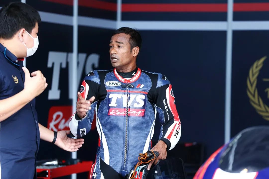 點(diǎn)擊進(jìn)入看圖評(píng)論