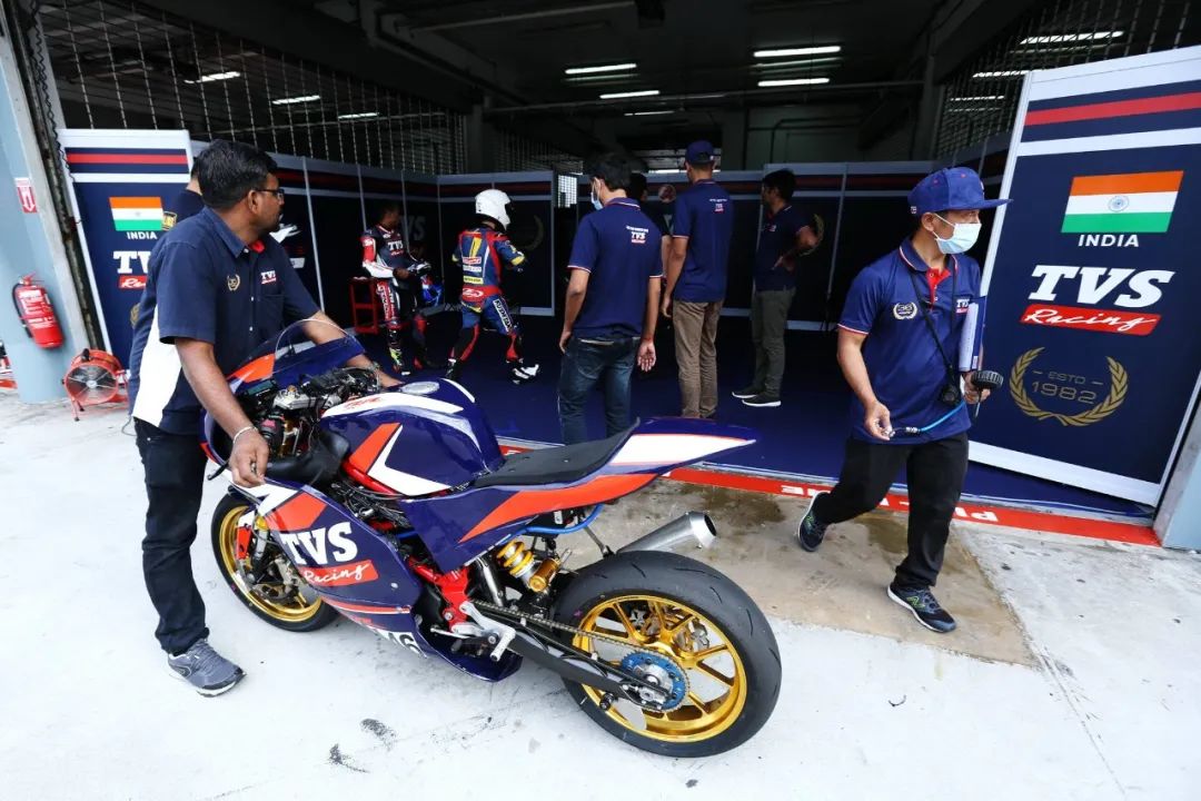 點(diǎn)擊進(jìn)入看圖評(píng)論