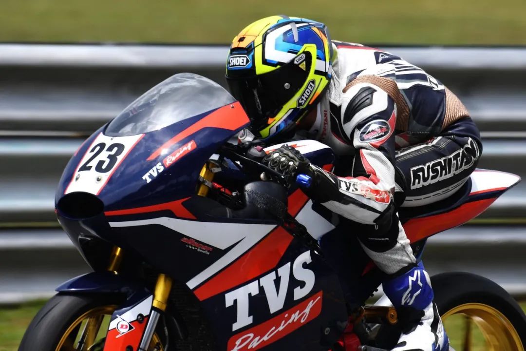 點(diǎn)擊進(jìn)入看圖評(píng)論