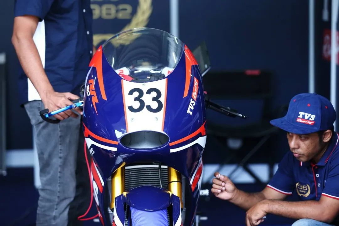 點(diǎn)擊進(jìn)入看圖評(píng)論