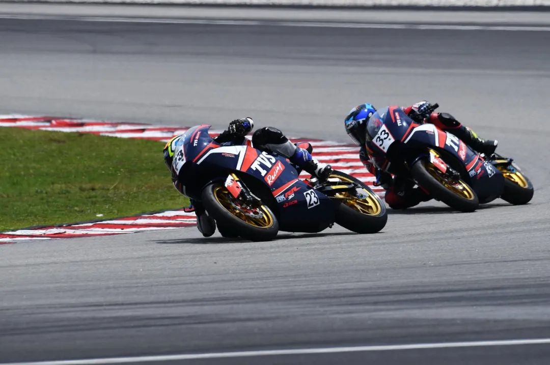 點(diǎn)擊進(jìn)入看圖評(píng)論